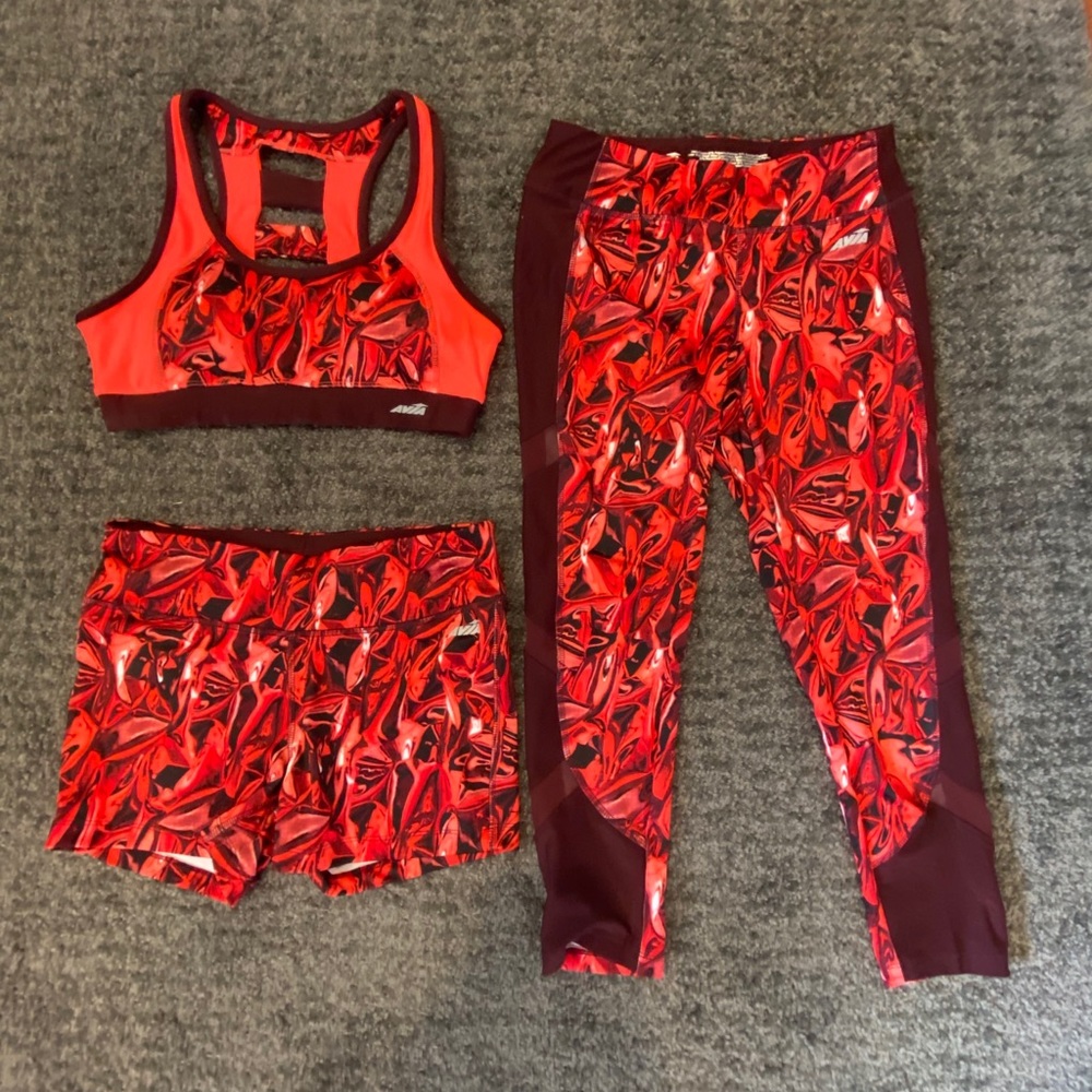 Three piece Avia sports set